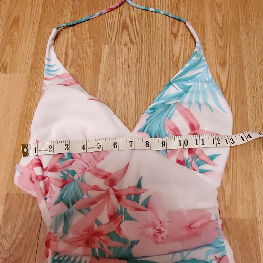 Dress - Picture 5 of 6